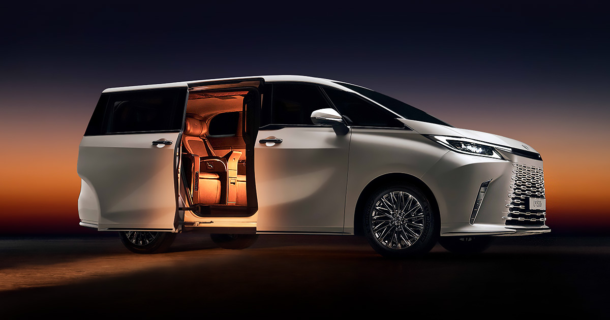 Lexus LM 500h